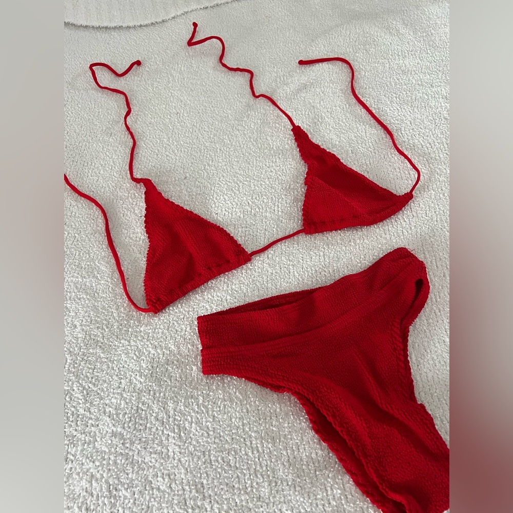 bond-eye RED BIKINI